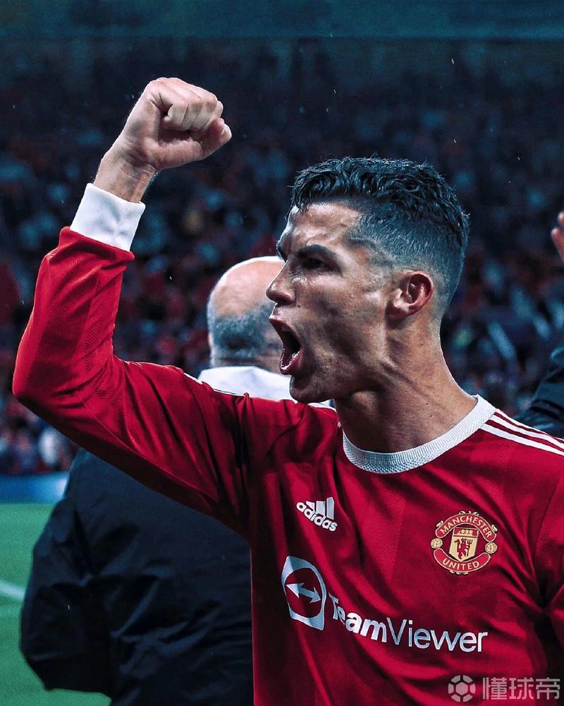 巴甲末轮赛前，内马尔获赠桑托斯生涯150球纪念品